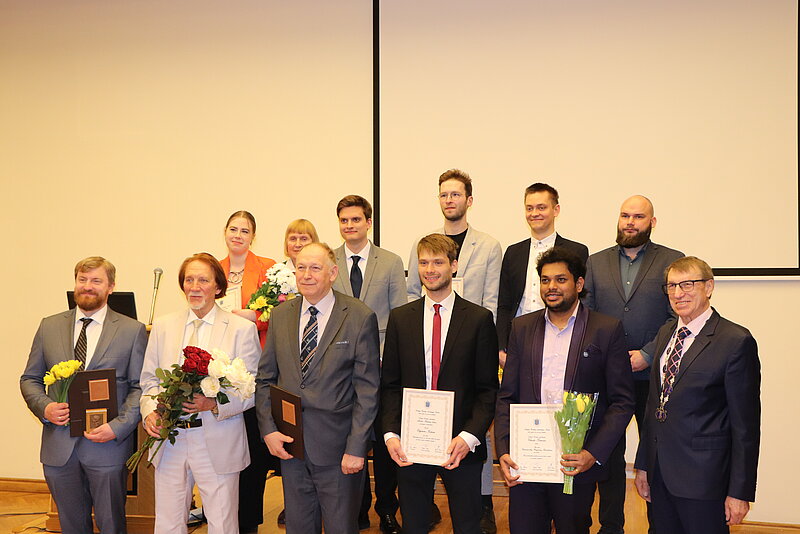 LZA pilnsapulcē apbalvo LU CFI pētniekus