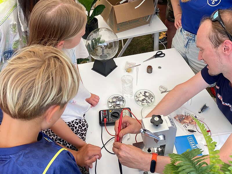 ISSP UL Researchers Participate in a Latvian Science Festival 
